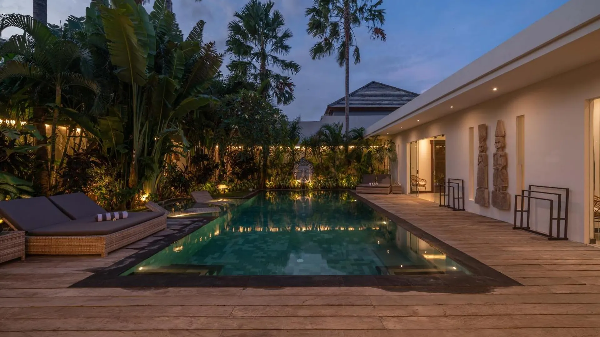 Villa Marlon Seminyak Indonesien