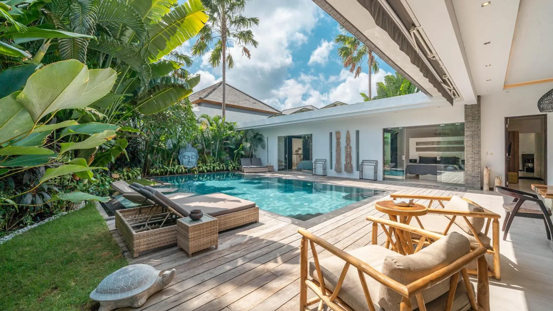 Villa Marlon Seminyak Indonesien