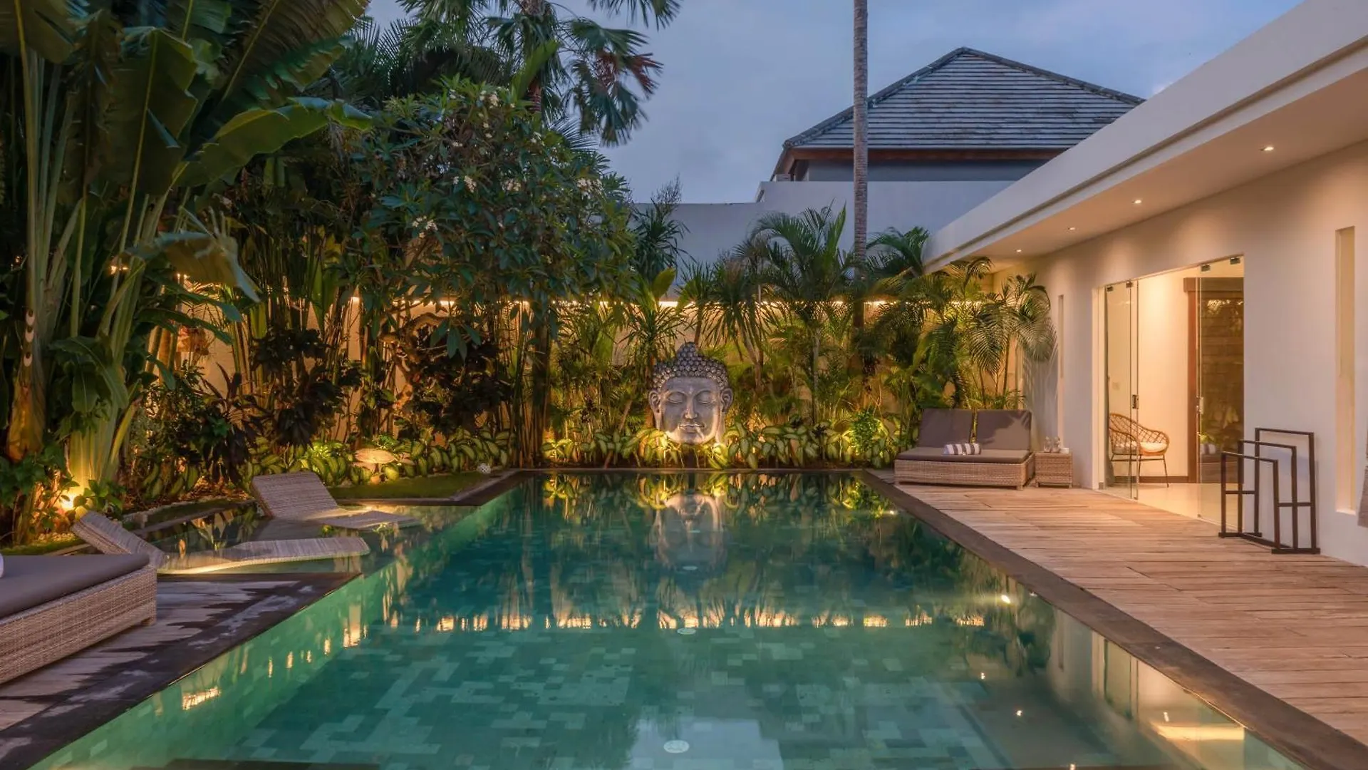Villa Marlon Seminyak Indonesien